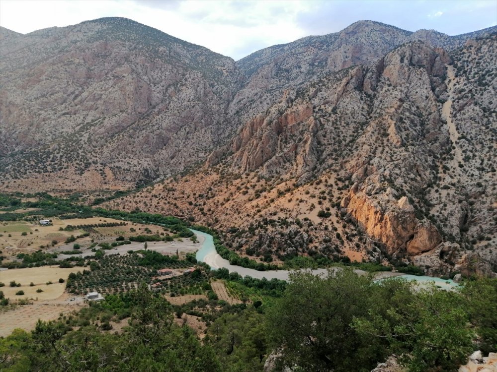 Karaman'da Göksu Yükselince Nunu'da Piknik Kötü Bitti
