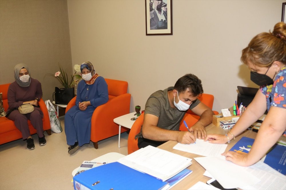 Akdeniz Üniversitesi'nde Türkiye'nin İkinci Rahim Nakli Gerçekleştiriliyor