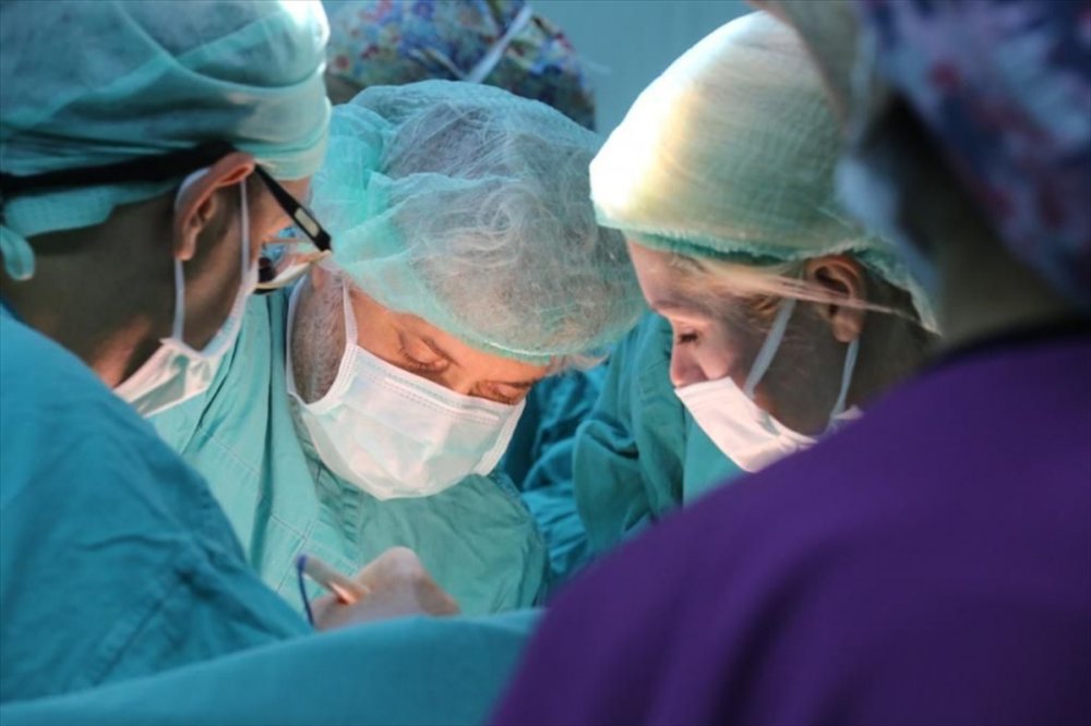 Akdeniz Üniversitesi'nde Türkiye'nin İkinci Rahim Nakli Gerçekleştiriliyor