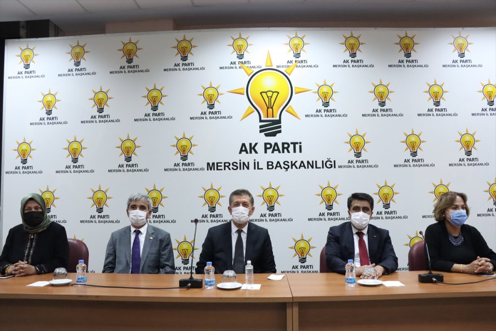 Milli Eğitim Bakanı Ziya Selçuk, Mersin'de Ziyaretlerde Bulundu