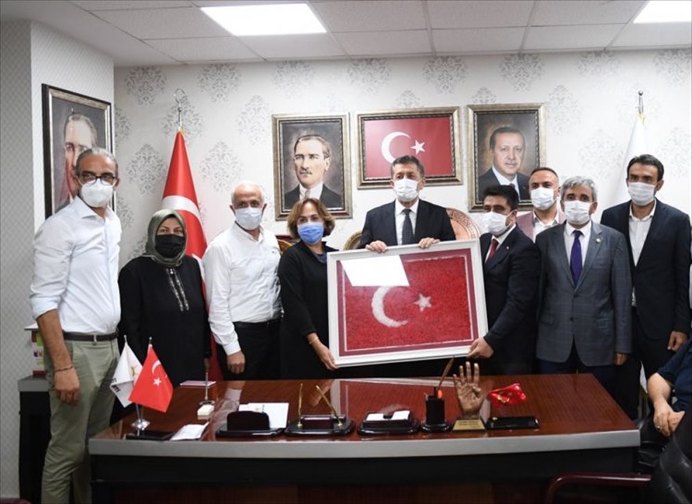 Milli Eğitim Bakanı Ziya Selçuk, Mersin'de Ziyaretlerde Bulundu