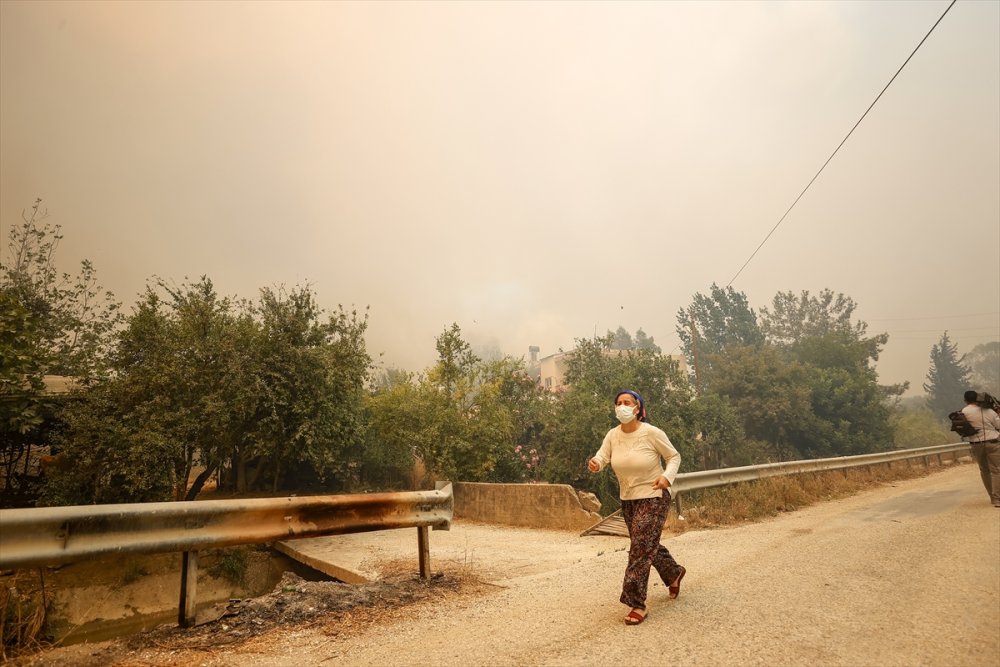 Antalya'da Ciğerlerimiz Yanmaya Devam Ediyor
