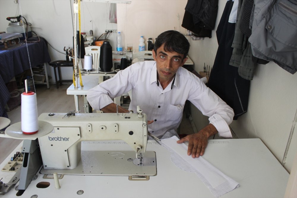 Konya'da Makine Ustası, Bankanın Kendisine Yanlışlıkla Ödediği 40 Bin Lirayı İade Etti