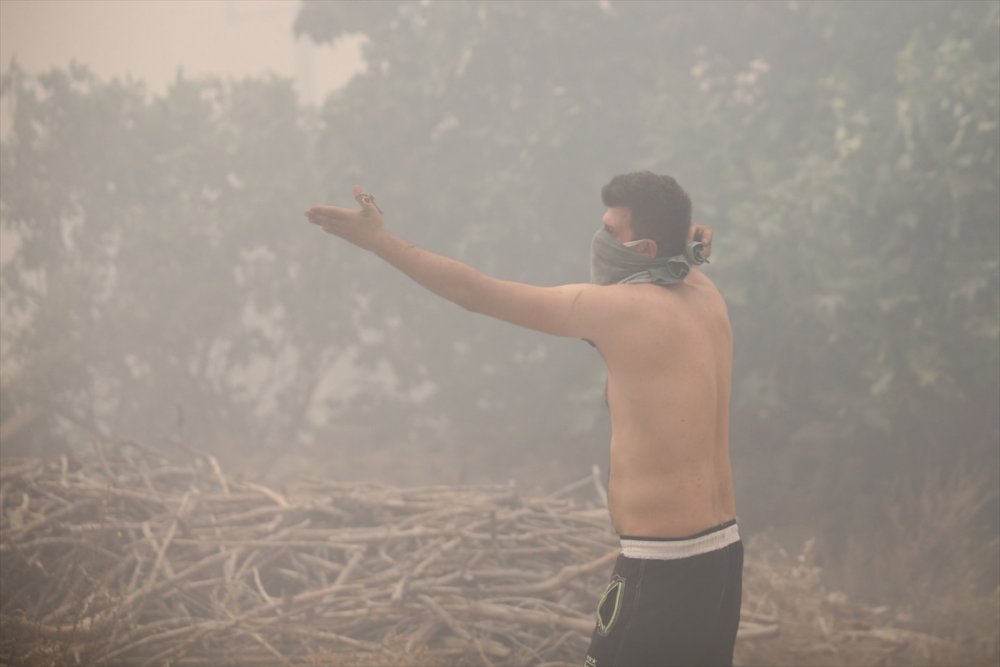 Manavgat Ve Akseki'deki Orman Yangınlarına Havadan Müdahale Başladı