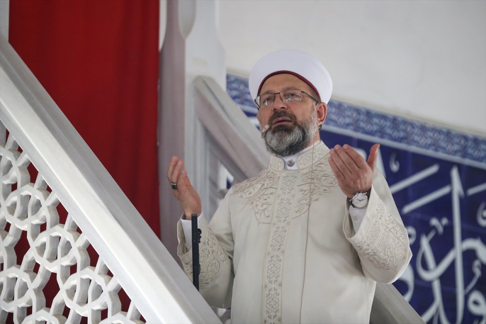 Diyanet İşleri Başkanı Erbaş, Manavgat Külliye Camisi'nde Hutbe İrat Etti