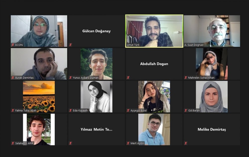 Ekonomistler Kayseri'de Bir Araya Geldiler