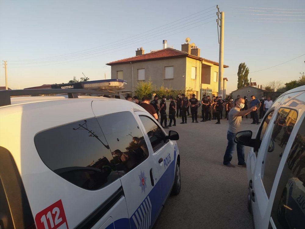 Güncelleme - Konya'da Bir Evde 7 Kişinin Cesedi Bulundu