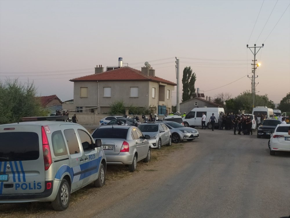 Güncelleme - Konya'da Bir Evde 7 Kişinin Cesedi Bulundu