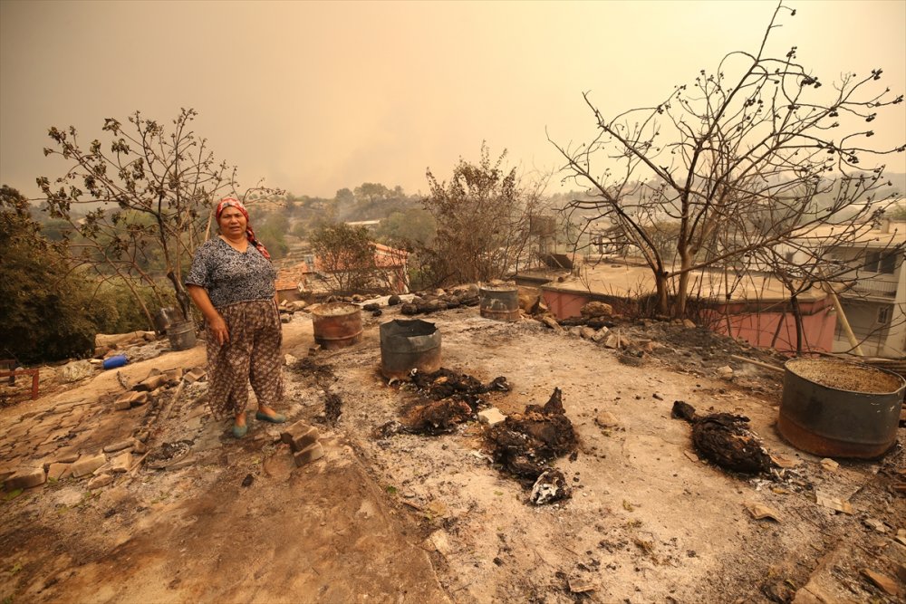 Manavgat'taki Yangında Evlerini Ve Hayvanlarını Kaybetmenin Üzüntüsünü Yaşıyorlar