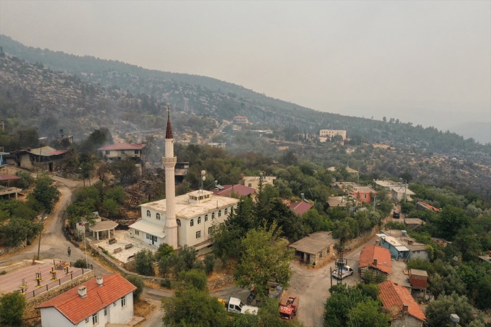 Antalya'da Orman İşçilerinin Şehit Olduğu Yangın Alanı Havadan Görüntülendi