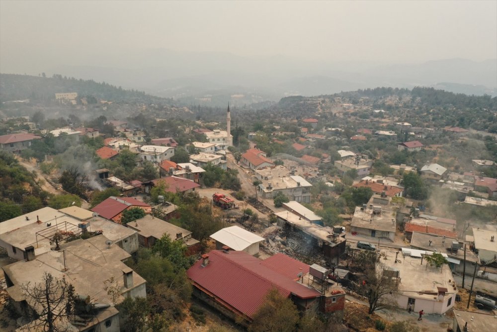 Antalya'da Orman İşçilerinin Şehit Olduğu Yangın Alanı Havadan Görüntülendi