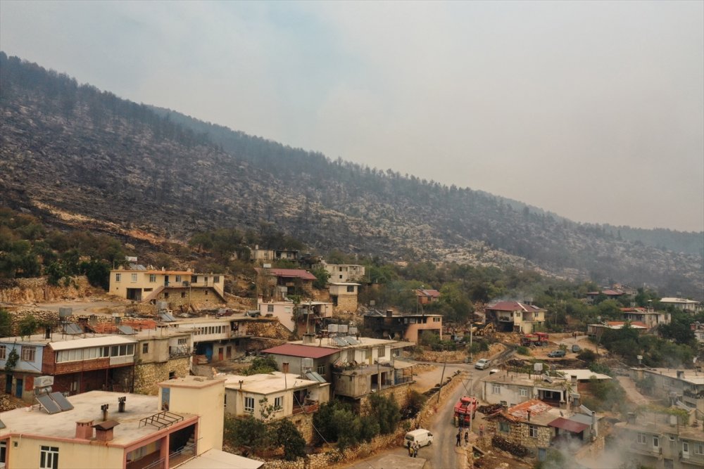 Antalya'da Orman İşçilerinin Şehit Olduğu Yangın Alanı Havadan Görüntülendi