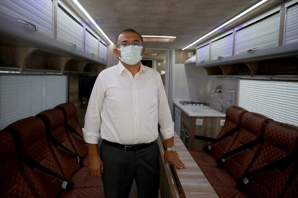 Hurda Otobüs, Doğal Afet Ekipleri İçin "Seyyar Otele" Dönüştürüldü