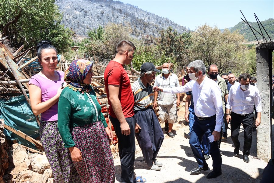 İçişleri Bakan Yardımcısı İnce, Mersin'deki Orman Yangından Etkilenen Vatandaşlarla Buluştu: