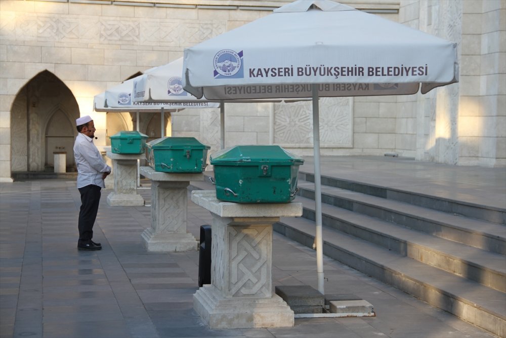 Kayseri'de Hayatını Kaybeden 3 Kişi Defnedildi