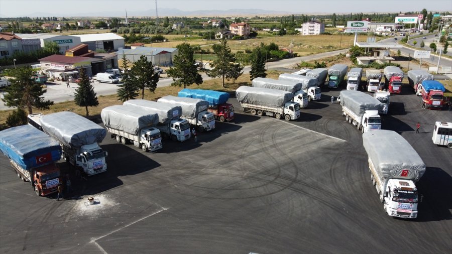 Beyşehir'den Yangında Zarar Gören Çiftçilere Saman Ve Yem Desteği