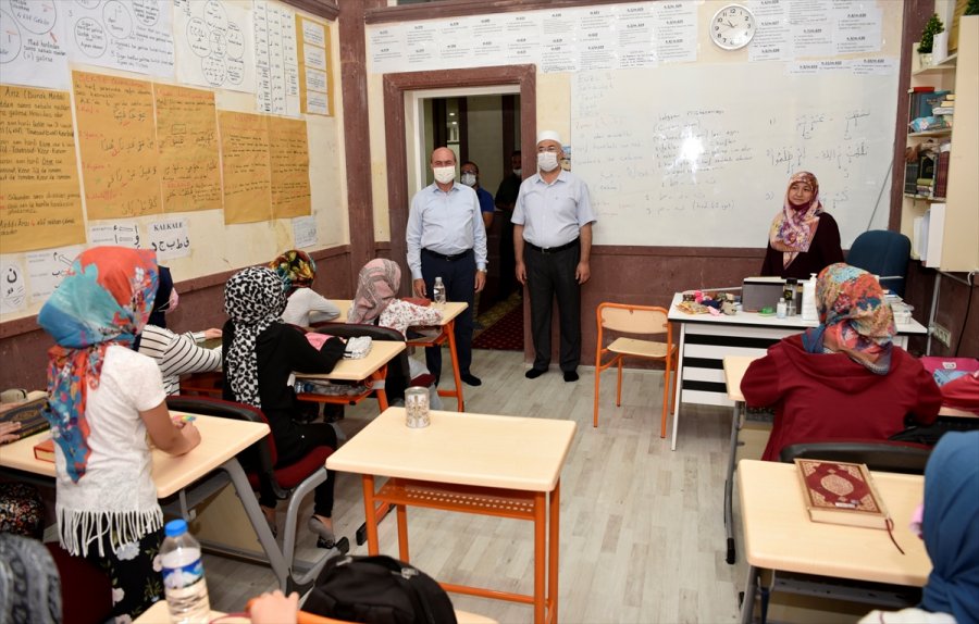 Selçuklu Belediye Başkanı Çocuklarla Bir Araya Geldi