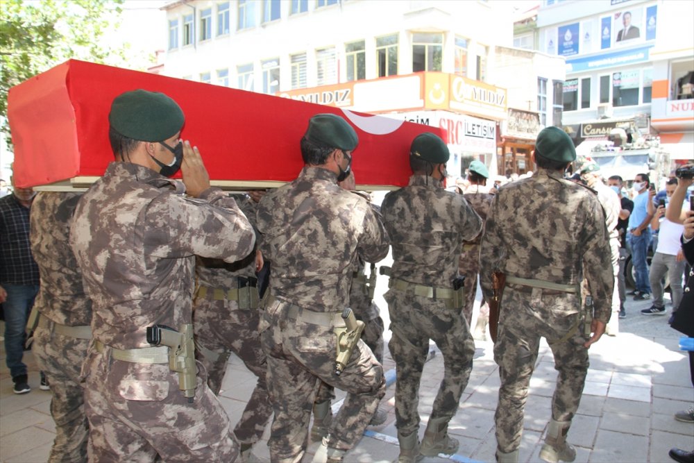 Aydın'da Boğulan Polis Memuru Son Yolculuğuna Uğurlandı