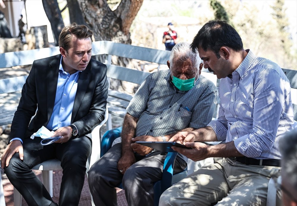 Çevre Ve Şehircilik Bakanı Kurum, Akseki'de Yangından Etkilenen Vatandaşları Ziyaret Etti