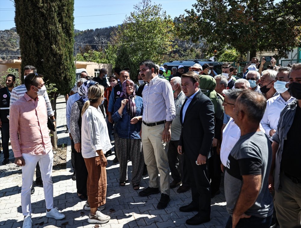 Çevre Ve Şehircilik Bakanı Kurum, Akseki'de Yangından Etkilenen Vatandaşları Ziyaret Etti