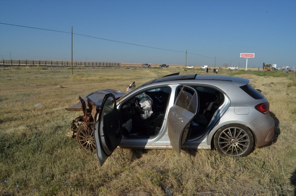 Aksaray'da Otomobil Koyun Sürüsüne Çarptı