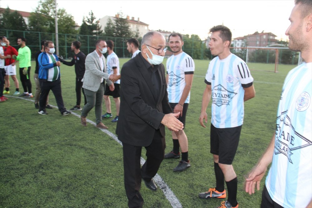 Beyşehir'de Ak Parti Gençlik Futbol Turnuvası Başladı