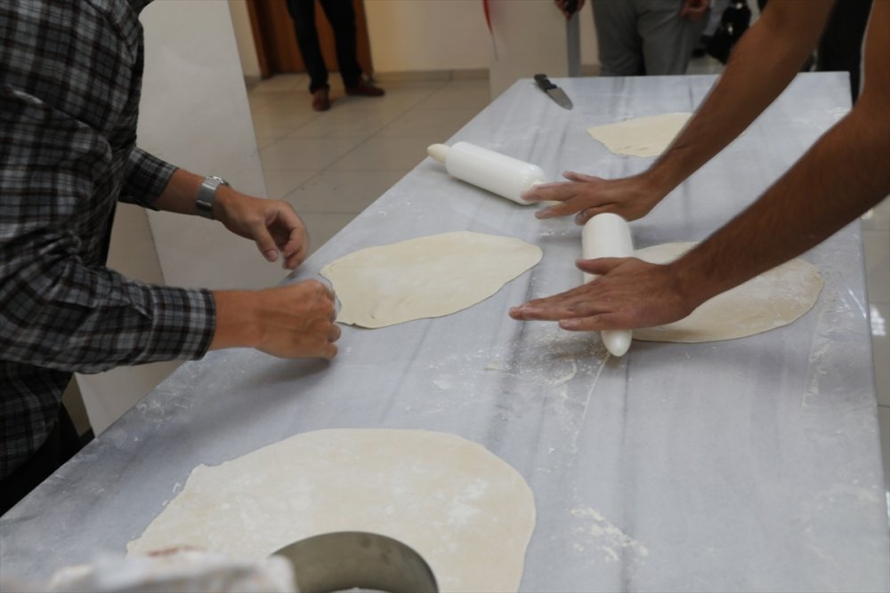 Niğde'de Denetimli Serbestlik Yükümlülerine Aşçı Yardımcılığı Eğitimi Başladı