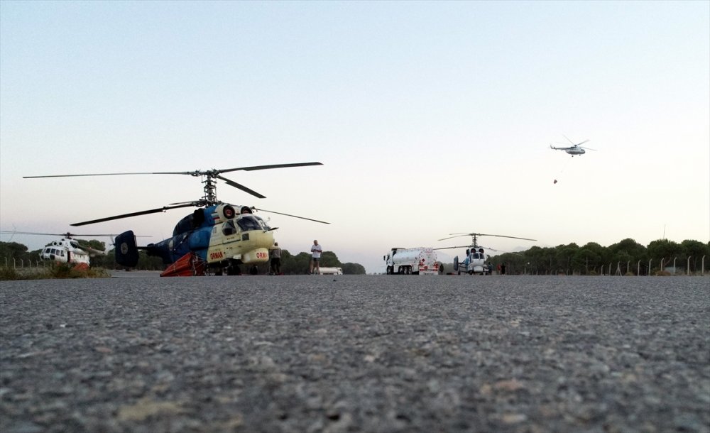 Hava Araçları Yangınları Söndürmek İçin Sabahın İlk Işıklarıyla Havalanıp Gün Batımında Piste Dönüyor