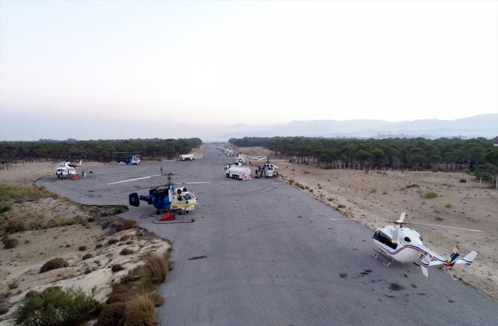 Hava Araçları Yangınları Söndürmek İçin Sabahın İlk Işıklarıyla Havalanıp Gün Batımında Piste Dönüyor