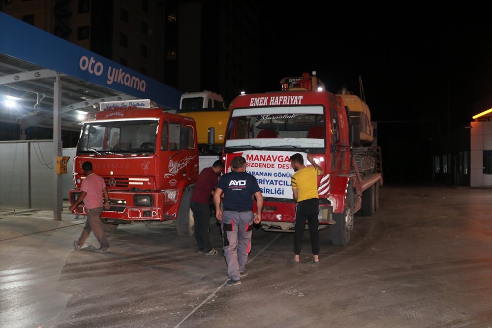 Karaman'dan Yangın Bölgesi Manavgat'a İş Makinesi Desteği
