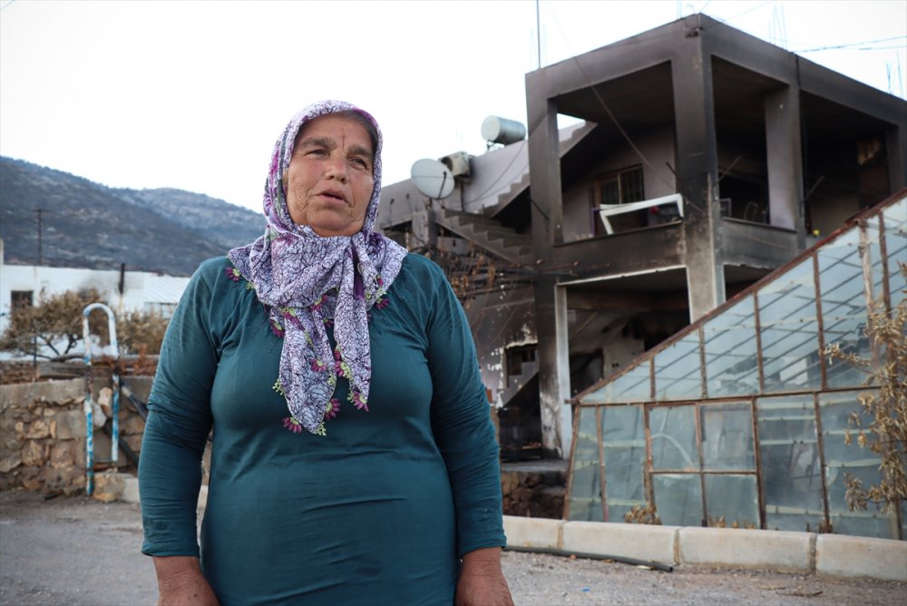 Mersin'de Evleri Ve Kızlarının Çeyizi Yanan Aile Yaşadıklarını Unutamıyor