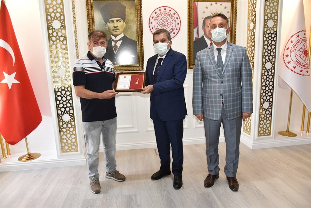 Karaman'da Hayırsever Vatandaşlara Madalya Ve Berat Belgeleri Verildi