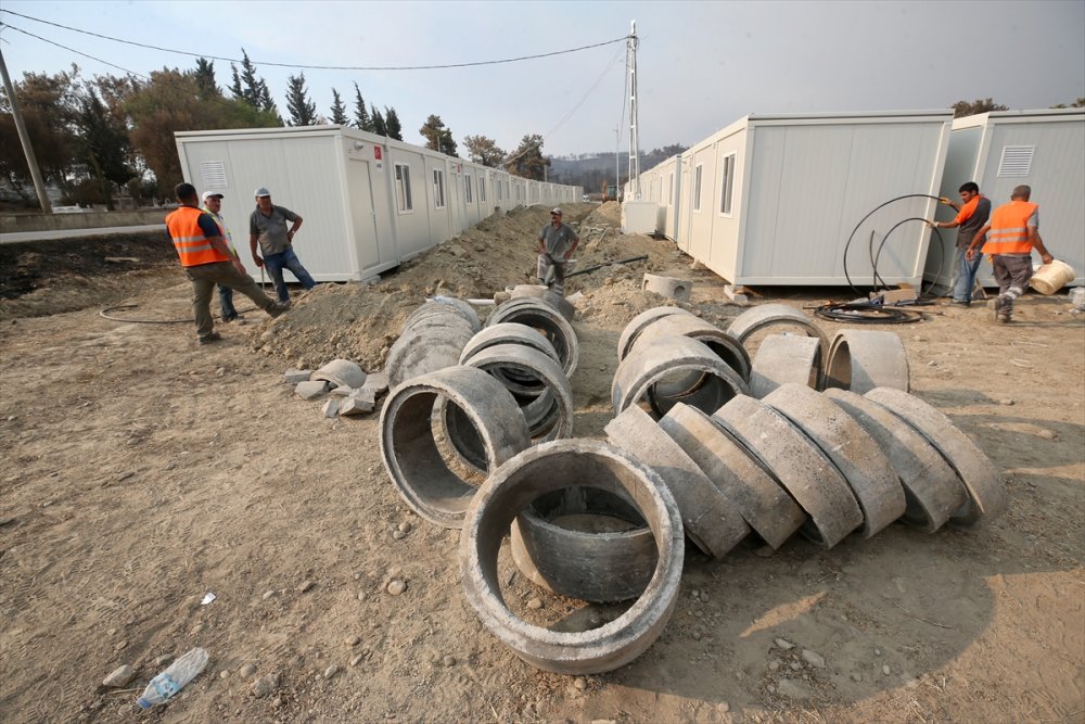 Manavgat'ta Afetzedeler İçin Konteynerler Hazırlanıyor