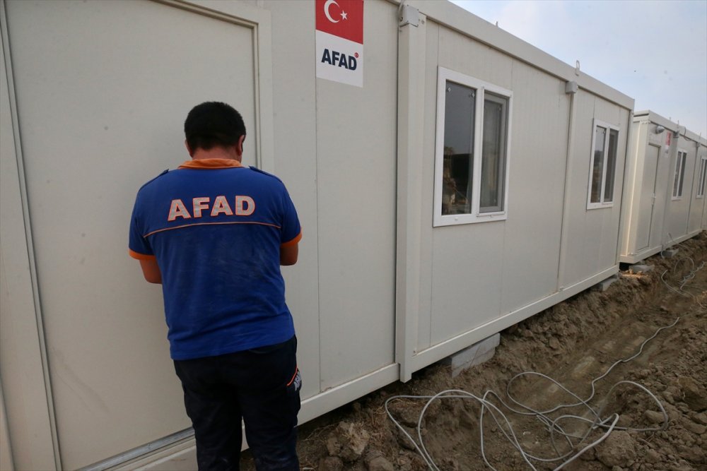 Manavgat'ta Afetzedeler İçin Konteynerler Hazırlanıyor