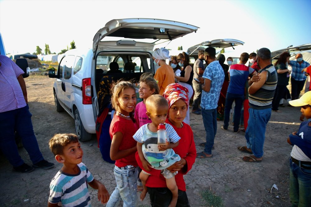 Mevsimlik Tarım İşçilerine Çadırlarında Aşı Hizmeti Sürüyor