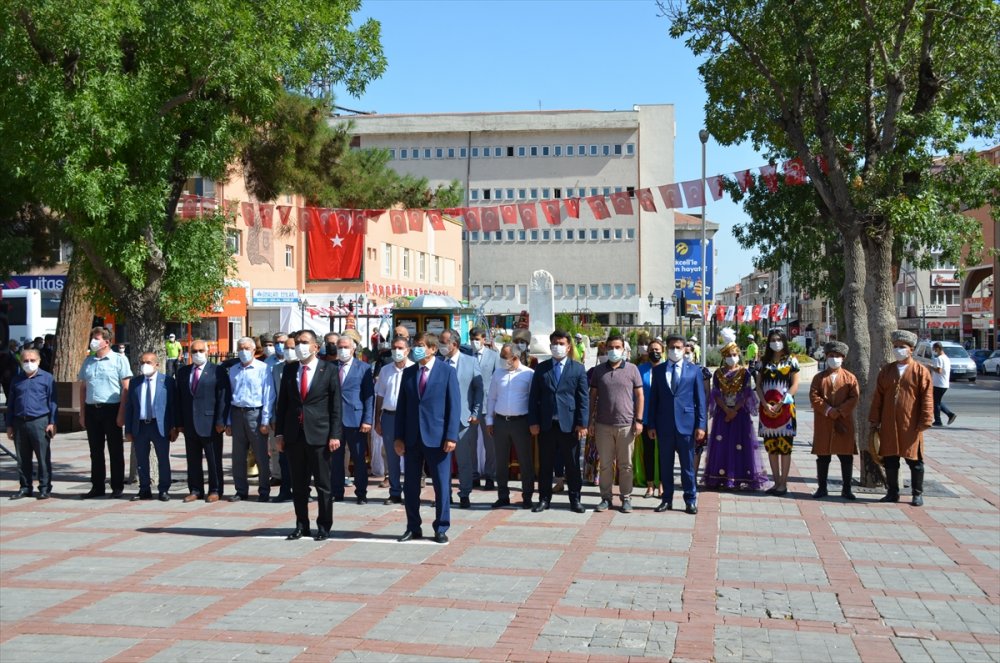 Karaman'da 3. Uluslararası Türk Dünyası Şöleni