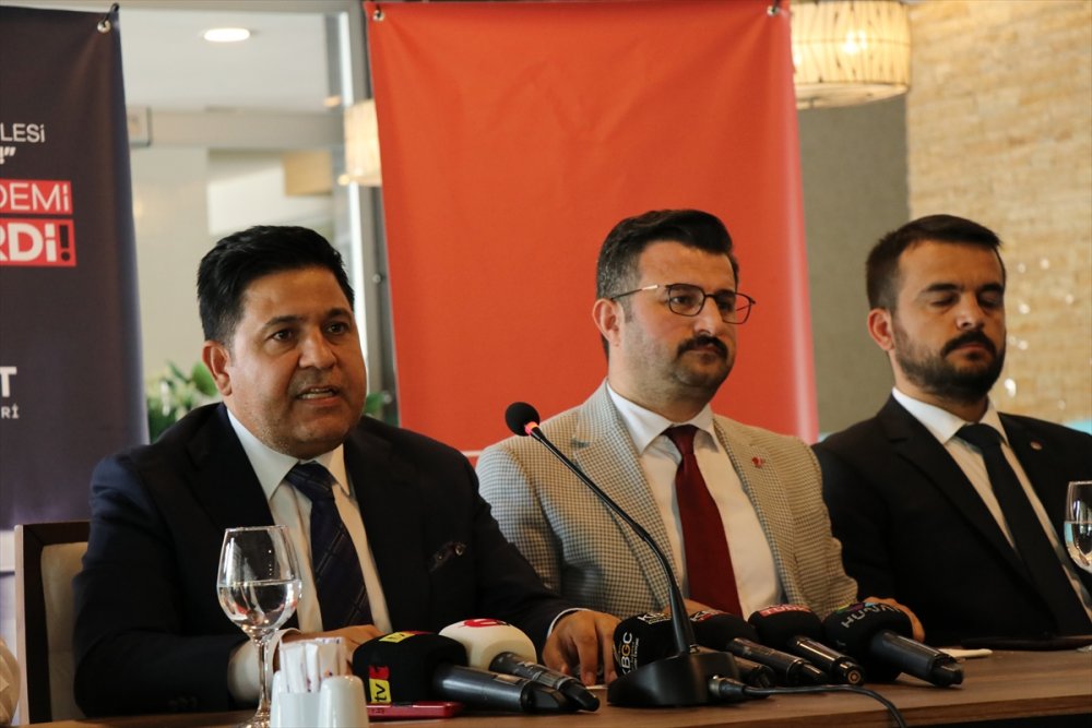 Saadet Partisi Genel Başkan Yardımcısı Kaya, Kayseri'de Gazetecilerle Bir Araya Geldi