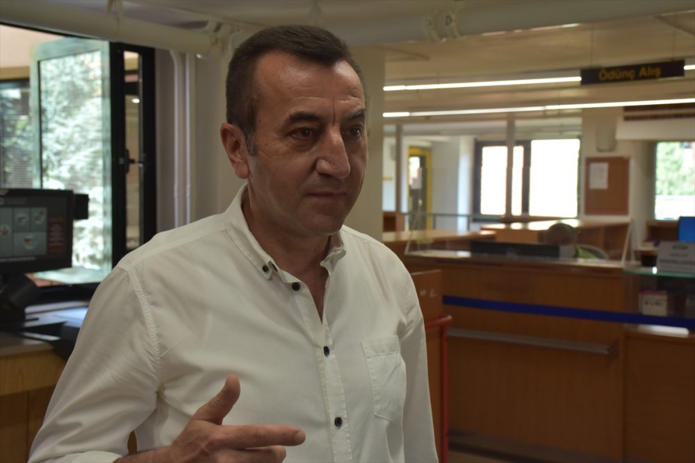 Kitaplar Virüse Karşı Dezenfekte Edilerek Okuyucuyla Buluşuyor