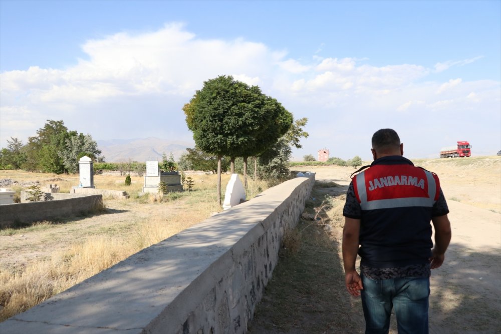 Niğde'de Arazi Anlaşmazlığı Nedeniyle Çıkan Silahlı Kavgada Baba İle Oğlu Öldü
