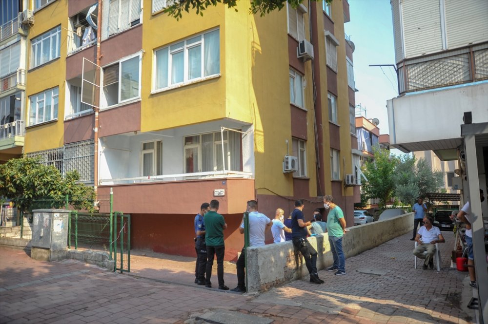 Antalya'da Anne Ve Kızın Cansız Bedenleri Bulundu