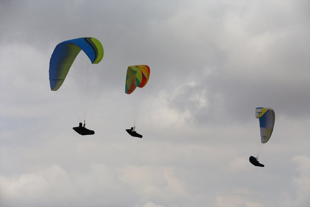 Türkiye Yamaç Paraşütü Mesafe Şampiyonası Aksaray'da Başladı