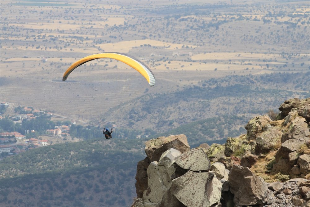 Türkiye Yamaç Paraşütü Mesafe Şampiyonası Aksaray'da Başladı