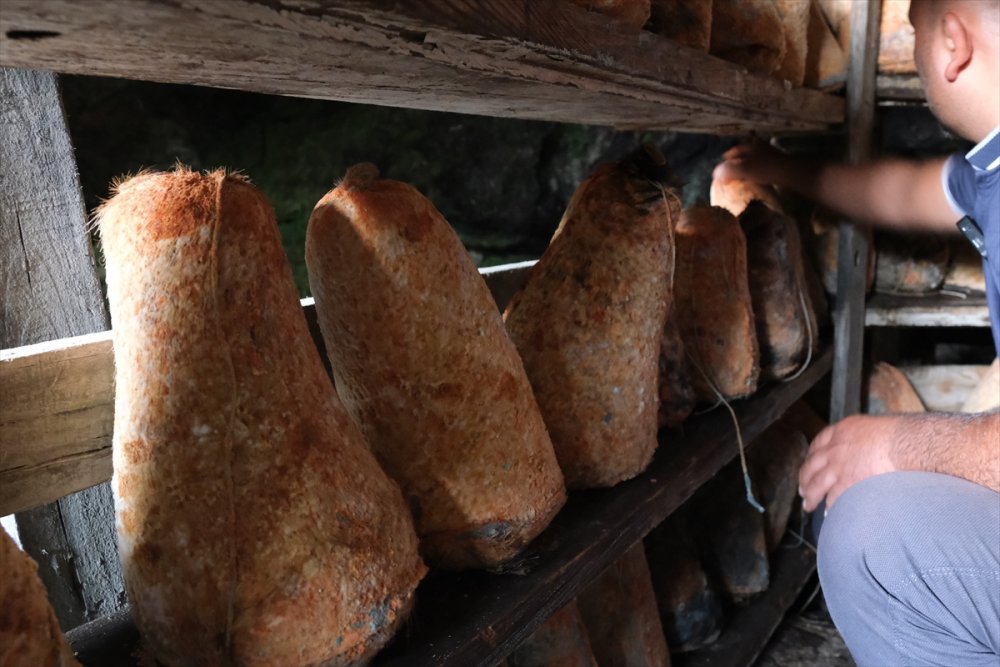 Mut'ta Obruk Peyniri Telaşı