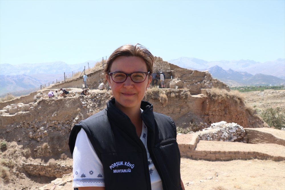 Porsuk Höyük'te Demir Çağı'na Ait Surlar Bulundu