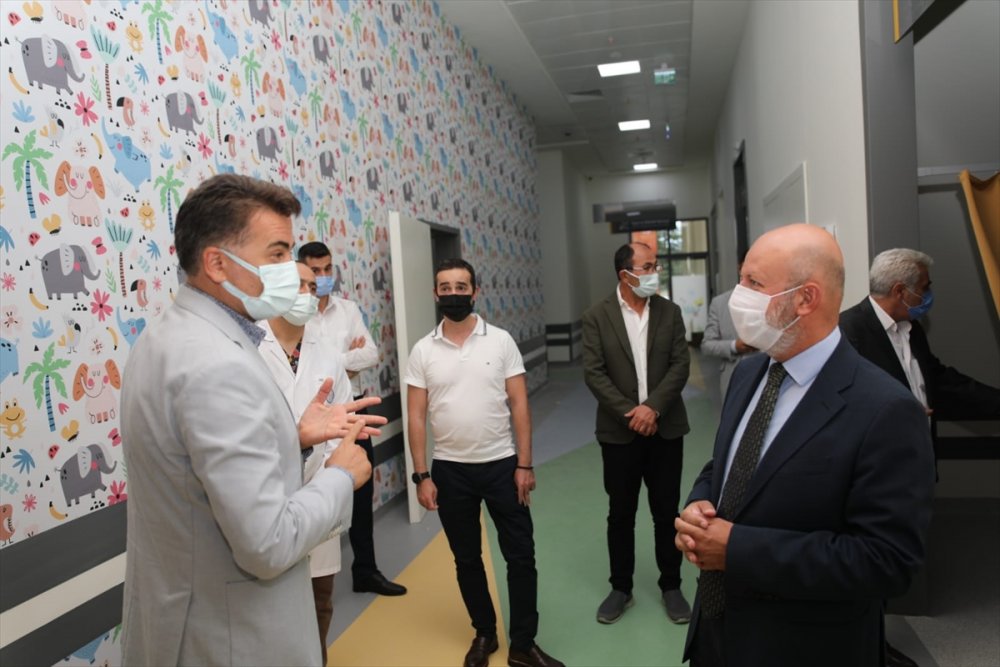 Çolakbayrakdar, Kanka Çocuk Hematoloji Ve Onkoloji Hastanesi'ni Ziyaret Etti