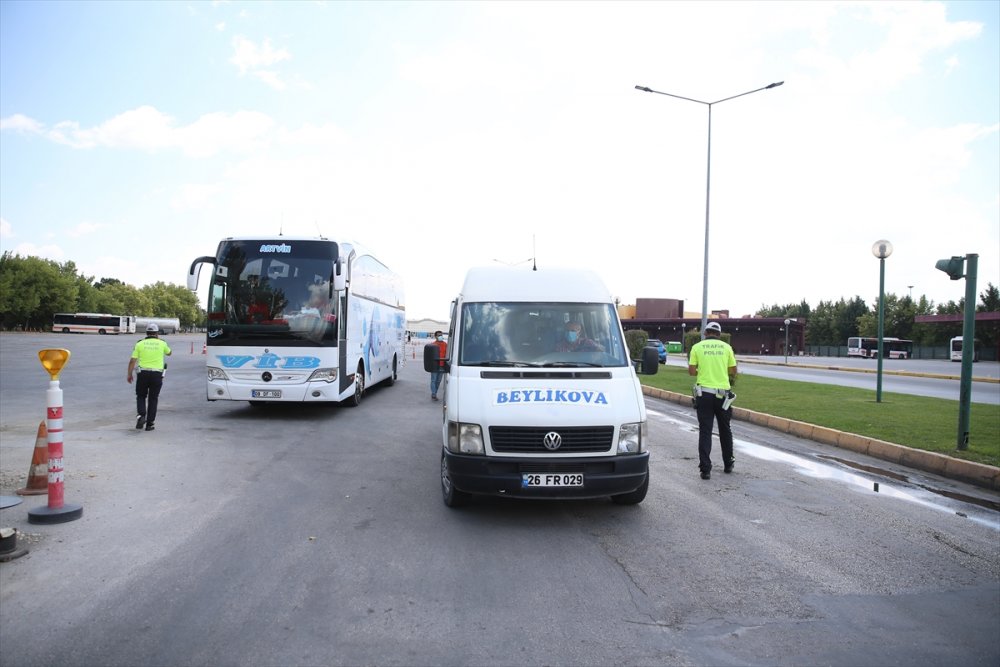 Eskişehir'de Şehirler Arası Yolcu Otobüsleri Denetleniyor