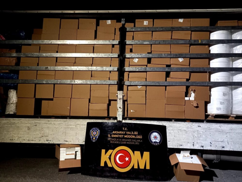 Aksaray'da 2,5 Milyon Kaçak Makaron Ele Geçirildi