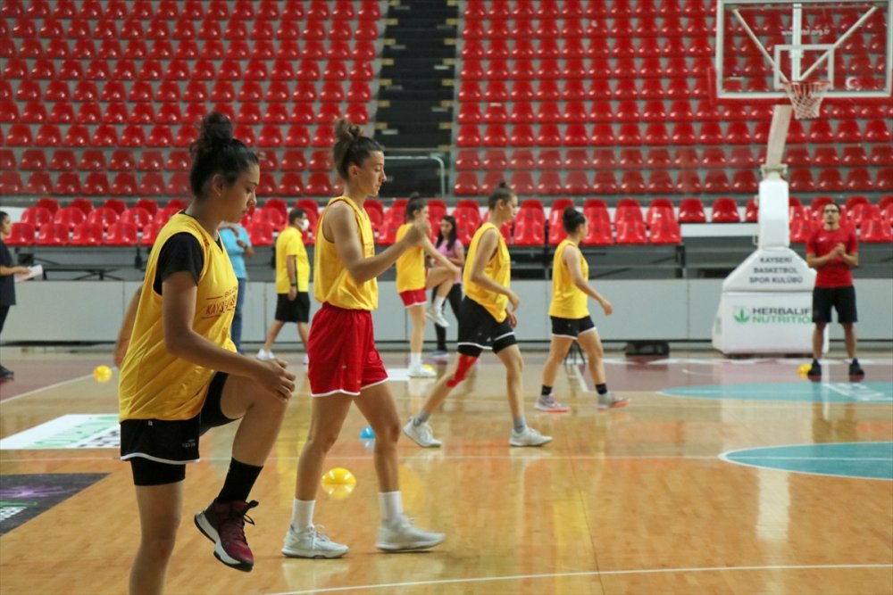 Bellona Kayseri Basketbol Yeni Sezon Hazırlıklarına Başladı