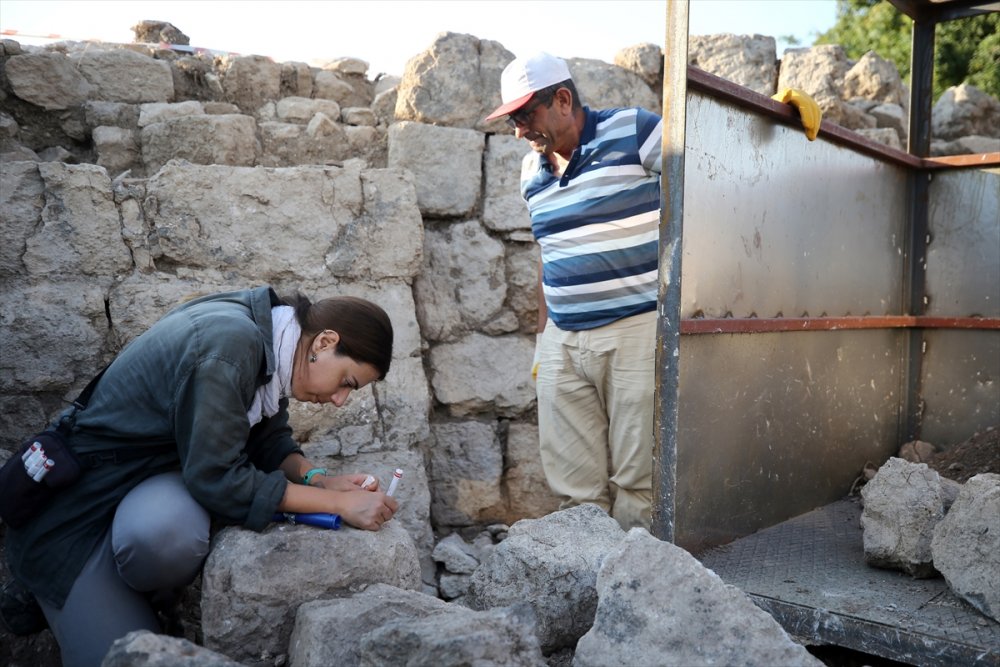 Soli Pompeipolis Antik Kenti'ndeki Çalışmalar Devam Ediyor