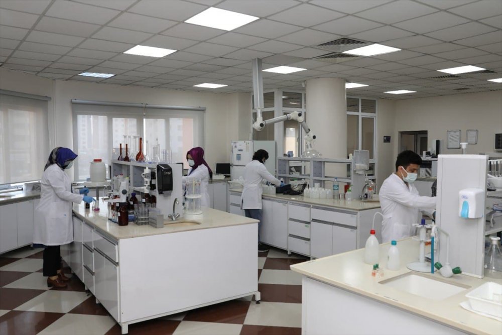 Başkan Büyükkılıç, Seyyid Burhaneddin Camii'nin Restorasyon Çalışmalarını İnceledi